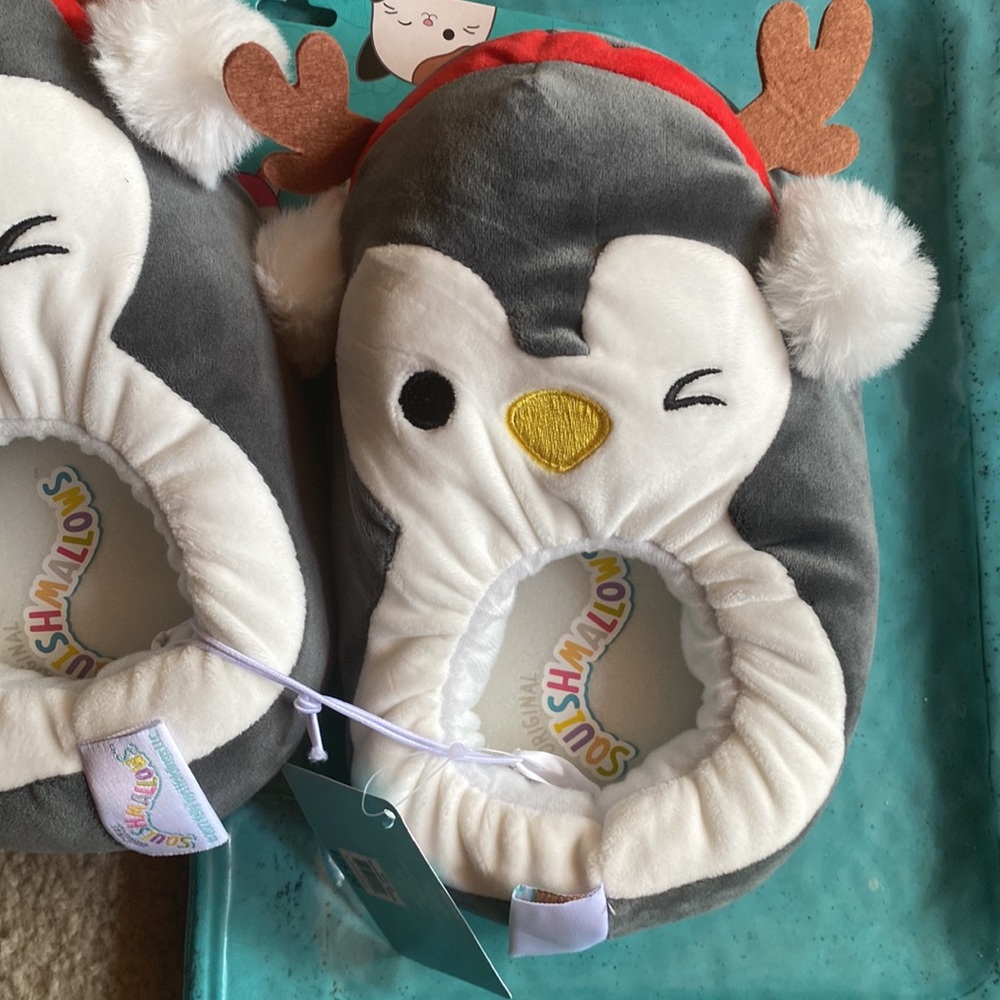 NEW Squishmallow  Slippers - Picture 4 of 5